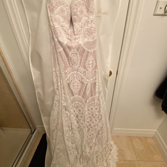 BRAND NEW (Unaltered) Willowby Cadah Wedding Gown - Picture 8 of 12